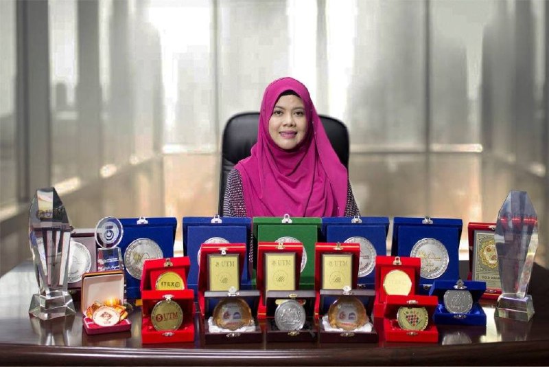 Prof. Madya Dr. Siti Hamidah